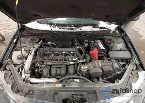 2010 Ford Fusion Se z USA, uszkodzony, nr VIN 3FAHP0HA3AR419916